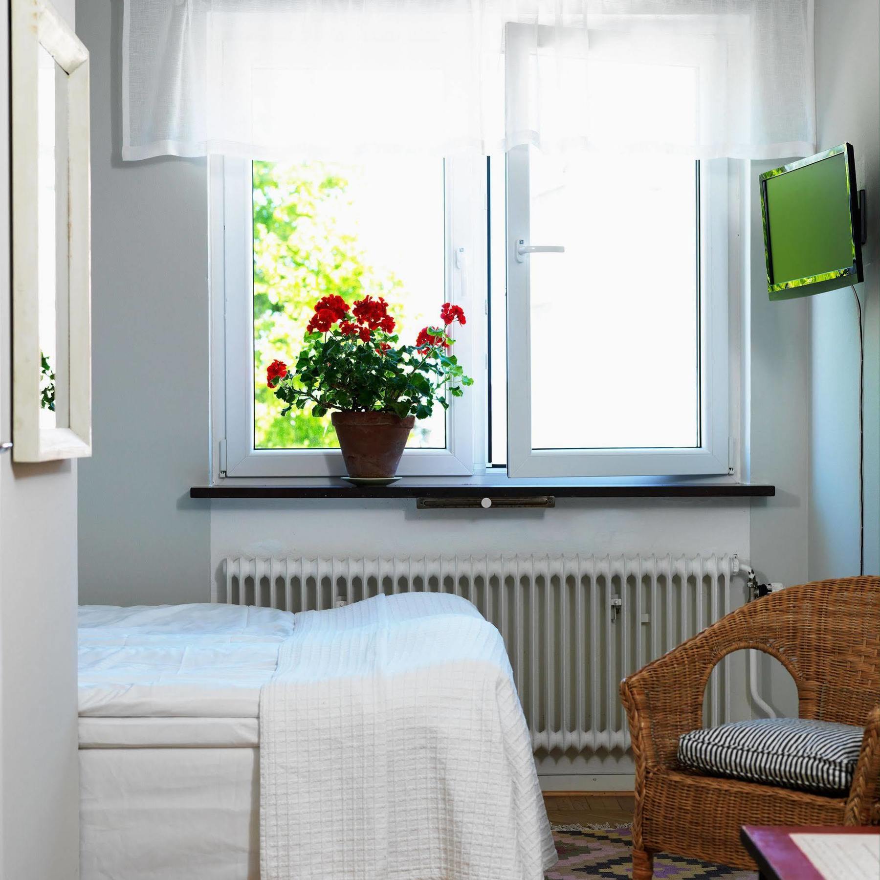 Bed & Breakfast Gardens & Apotekarns
